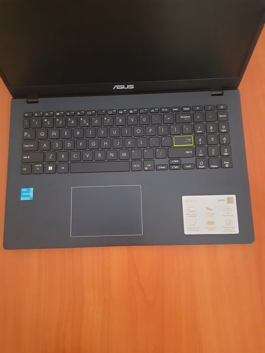Laptop ASUS în stare foarte buna