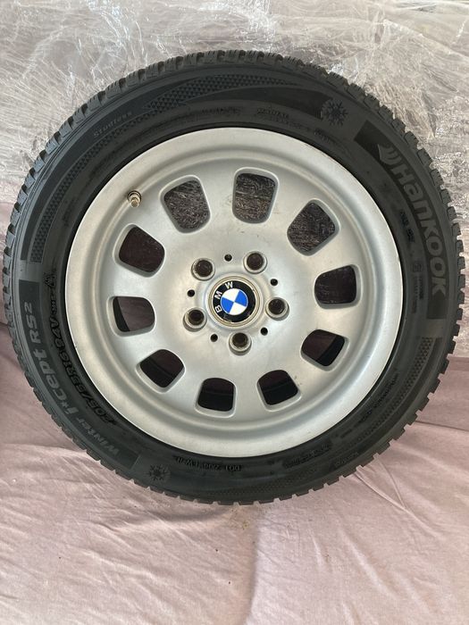 Set jante  BMW 5x120 R16 7J ET47 + cauciucuri de iarnã Hankook