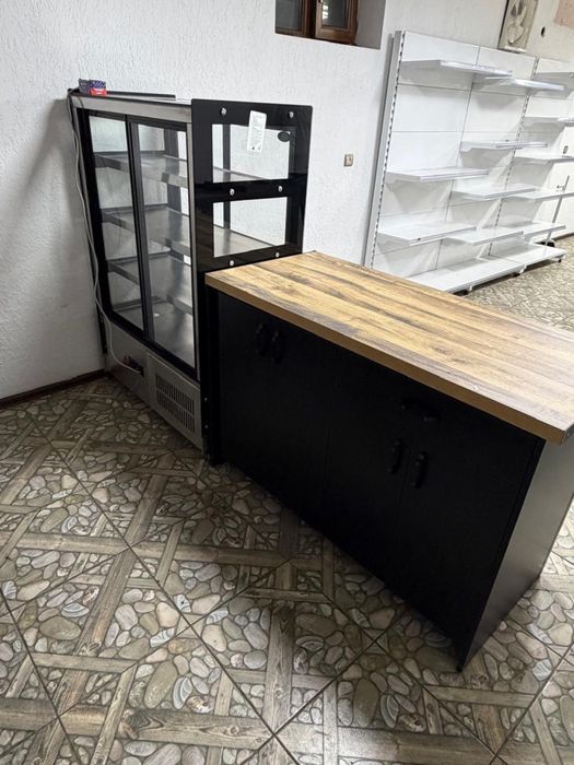 Продается бар с холодильником .