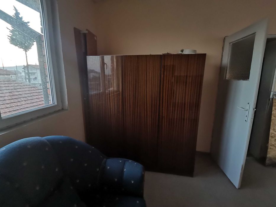 Дава се под наем Едностаен апартамент в Бургас, Меден рудник - зона А - 30 кв.м за 102 € - Снимка #3