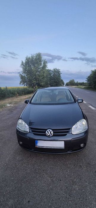 VW Golf 5 – 1.4 FSI (90 CP)