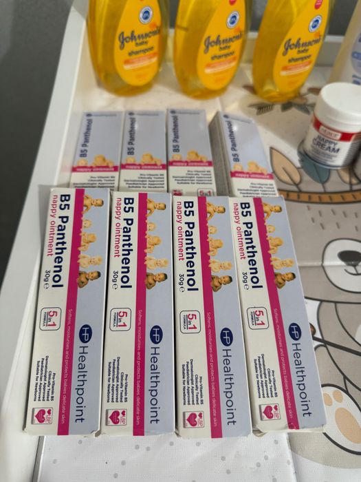 Козметика на Johnson’s baby и кремове за подсичане