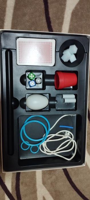 Набор маленького фокусника.