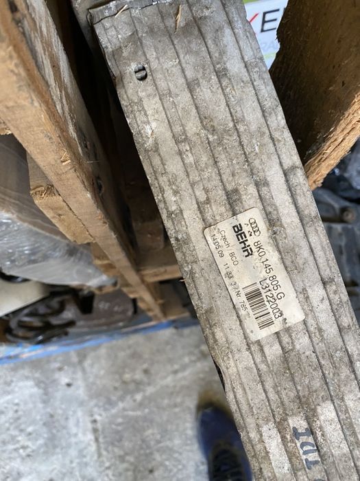 Интеркулер Ауди А4 А5 Q5 2.0tdi 2.0tfsi охладител турбина 8k0145805g