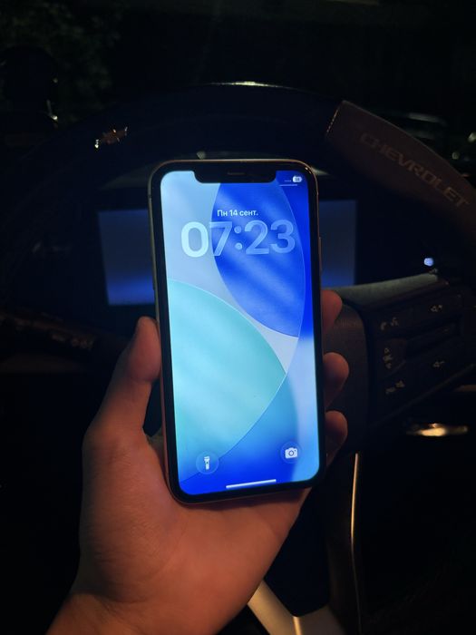 iPhone 11 (64гб)