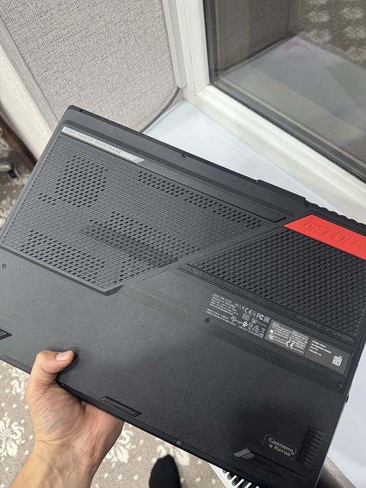 Продается игровой ноутбук ASUS ROG STRIX G713QM