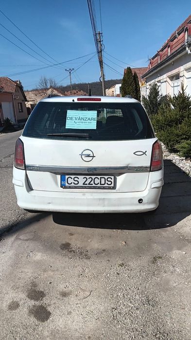 Vând Opel Astra h 1.7 cdti