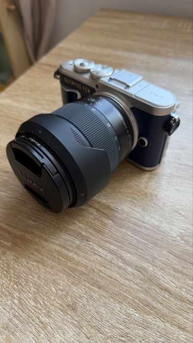 Продавам апарат Olympus E PL9