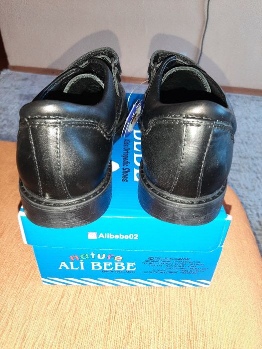 Туфли кожаные на мальчика 36 размер.