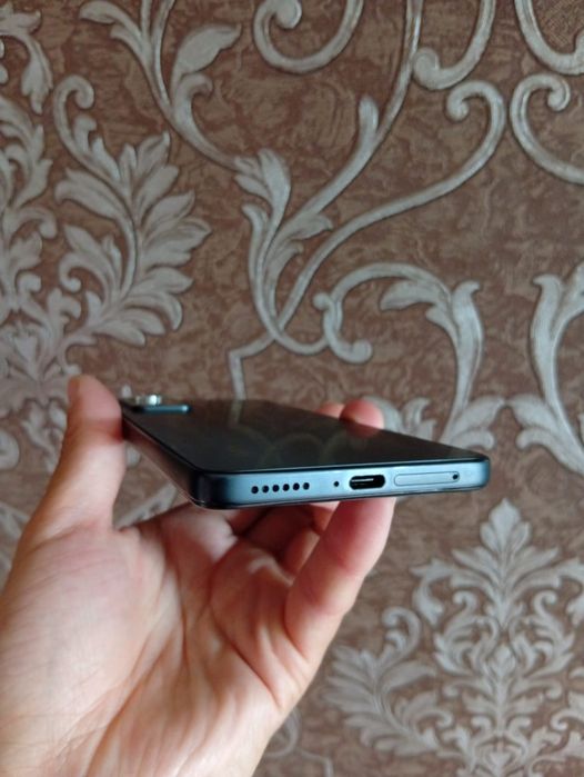 Redmi Note 12 Pro в хорошем состоянии