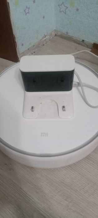 Продам робот пылесос