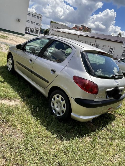 Peugeot 206 in stare perfecta de functionare , itp valabil!!!