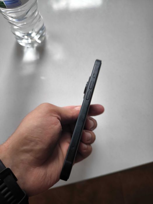 iPhone 15 Mate Black