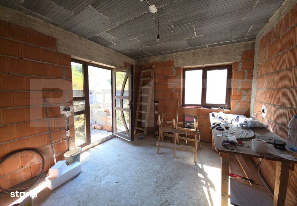 Teren 10 ari cu casa la rosu 240 mp cu plus garaj–Valea Rusului, pan