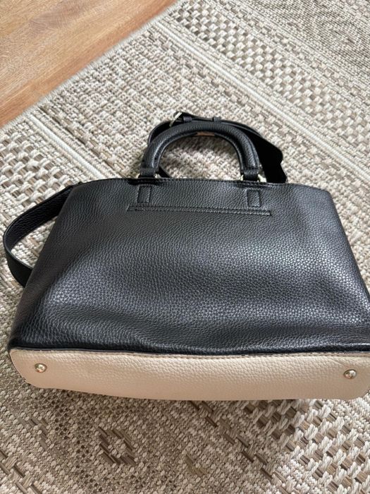 Geantă Guess