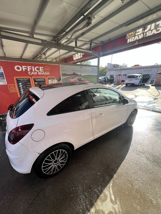 Opel Corsa D, 1.4 Benzina, 90CP