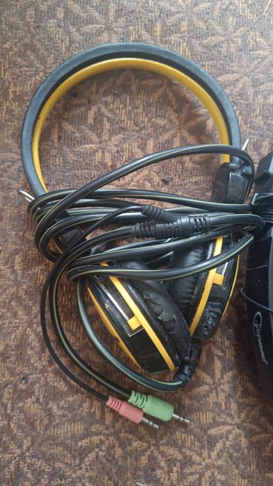 Наушники  с микрофоном б/у