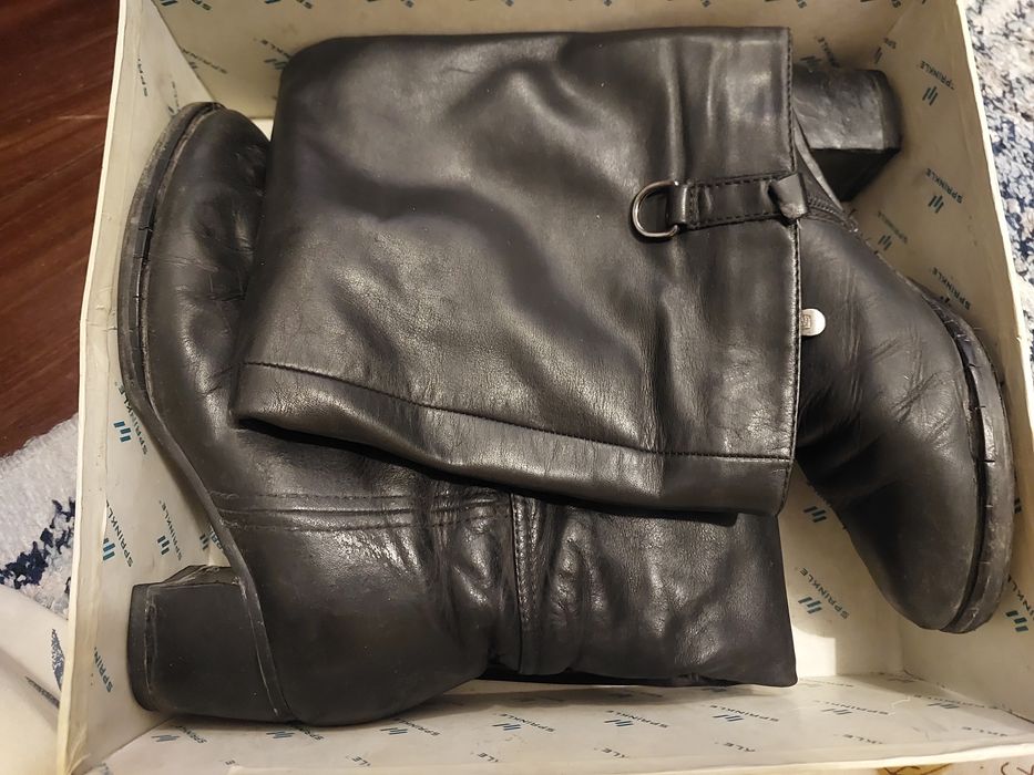 Продам зимние сапоги кожанные