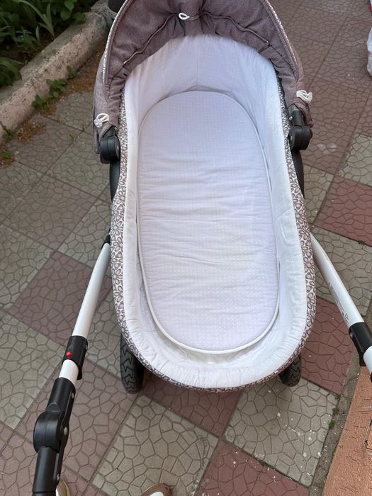 Продам кодяску 3 в 1