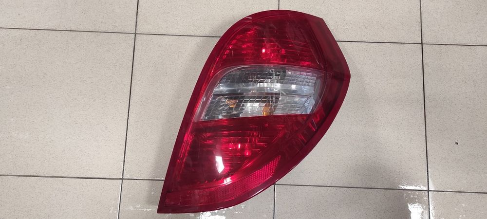 Десен фейс стоп за А класа w169