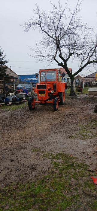 Tractor u650 in stare bună  de funcționare