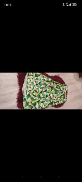 Fustiță maxi, satin, noua fara eticheta, model geometric