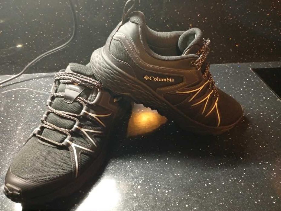 Продавам Мъжки обувки COLUMBIA PEAKFREAK ROAM WP