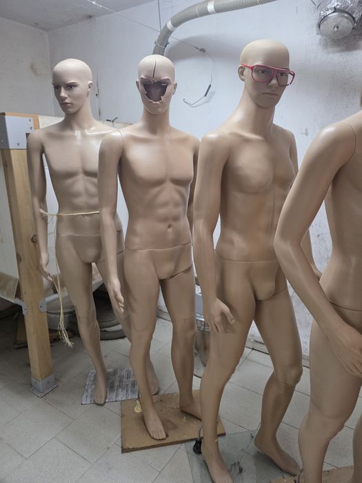 Мъжки и дамски цели манекени - налични