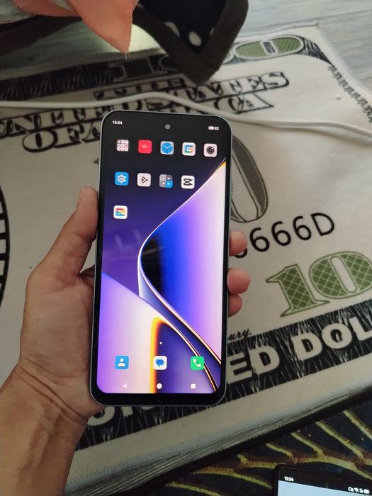 Продаётся телефон