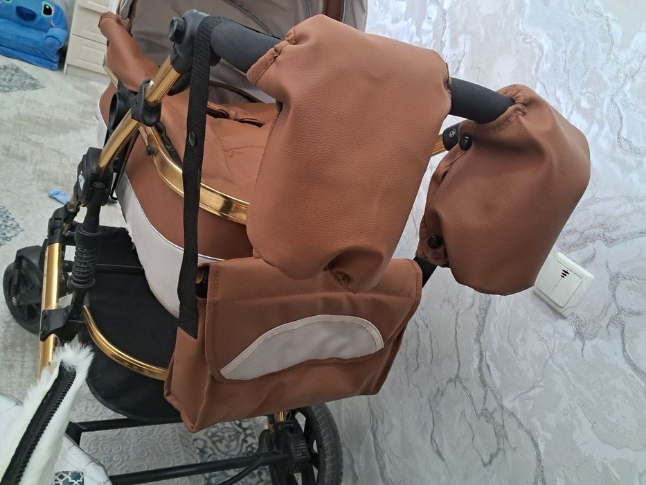 Срочно продам детскую коляску