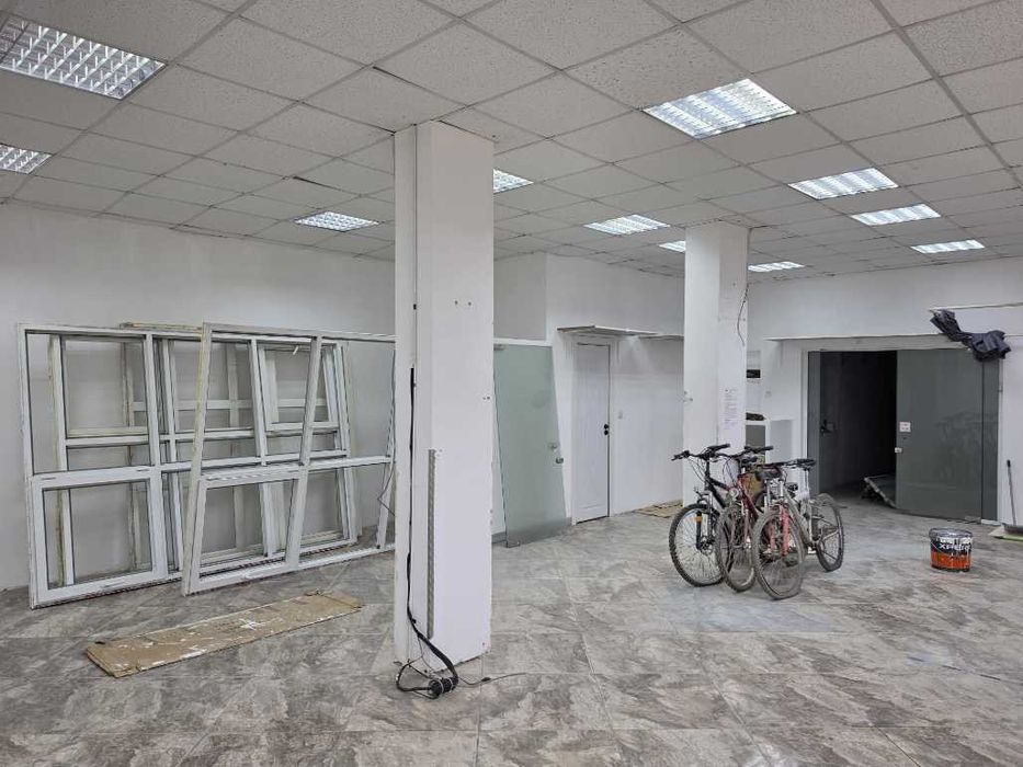 Дава се под наем Магазин в Варна, Младост 1 - 105 кв.м за 1000 € - Снимка #4