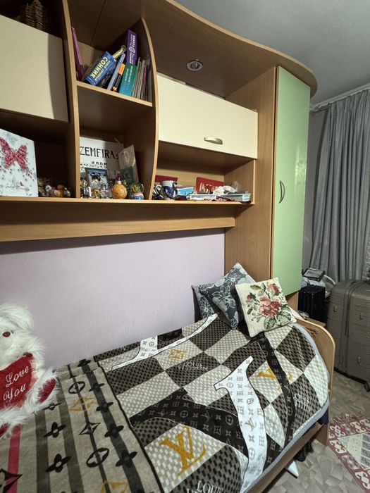 Спальный гарнитур