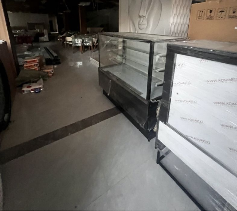 Витринный холодильник