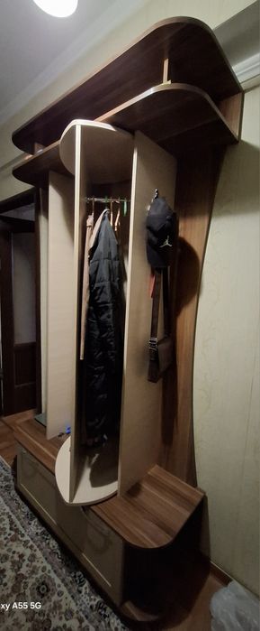 Продаю б/у шкаф для прихожки
