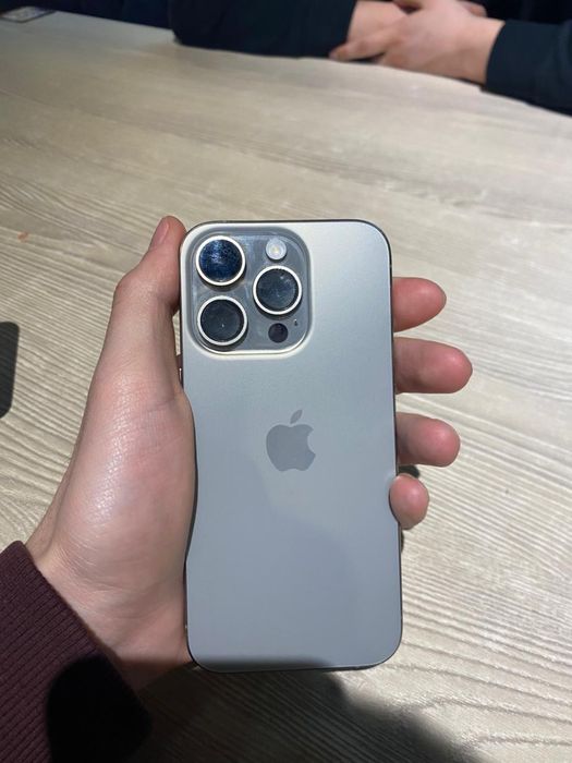 iPhone 15 pro 128 GB