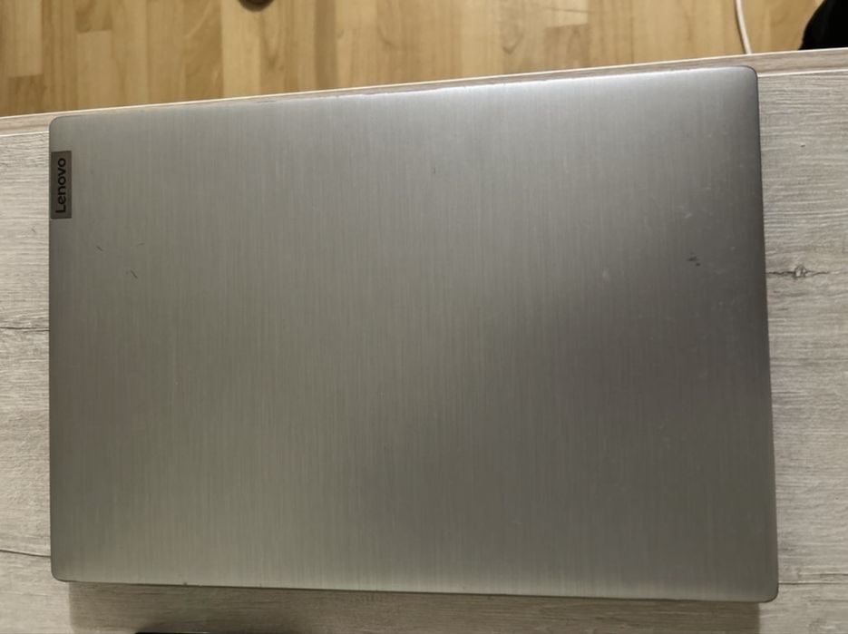 Ноутбук Lenovo в идеальном состоянии