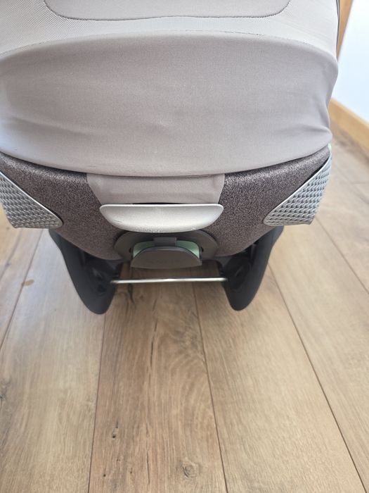 Scoica Cybex cloud T platinum