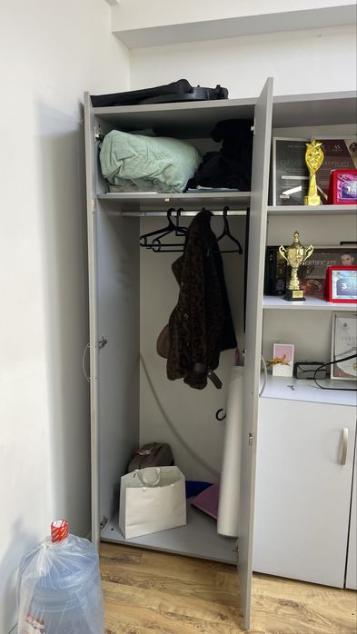 Продам шкаф, диван, стол