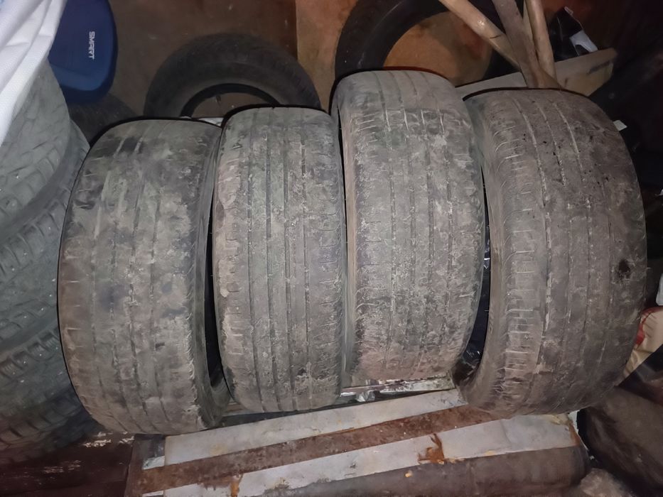 Продам комплект. На сезон хватит.