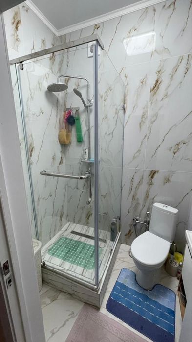 Душевые кабины и ванные перегородки