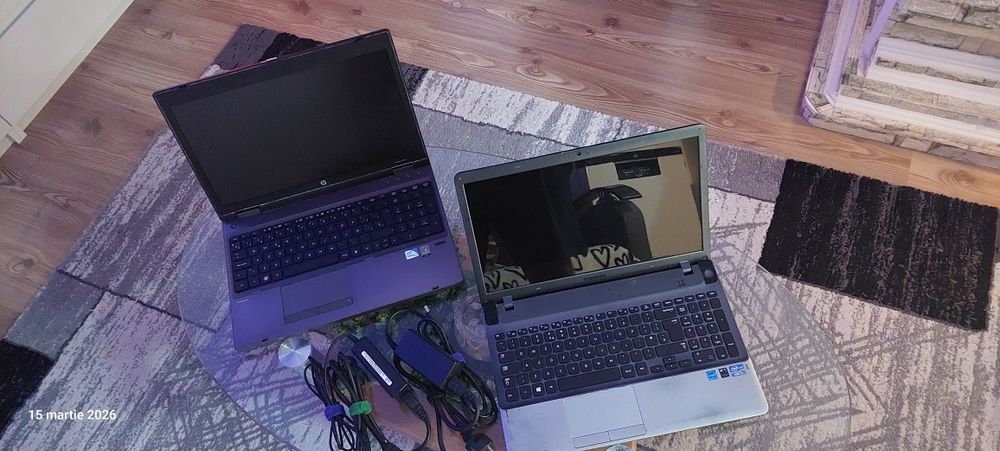 Laptop Acer și Samsung
