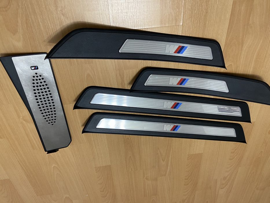 Praguri m bmw f10 f11 odihnitor picior M f10 f11 footrest