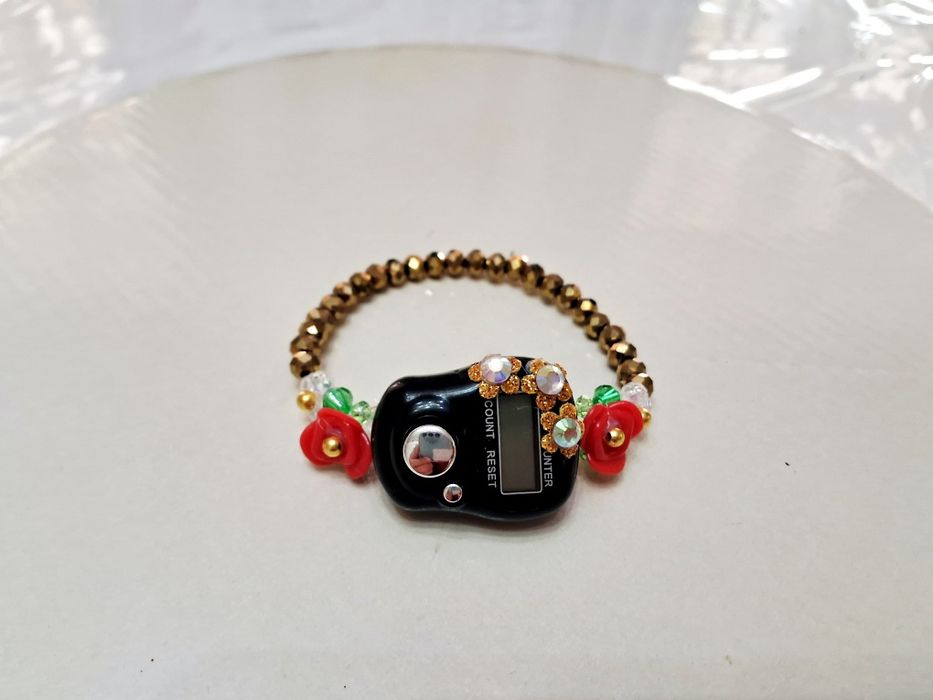 Қул мехнати билан ясалган электрон тасбехлар сотилади