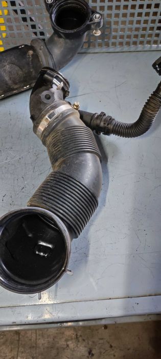 Tubulatura aer volkswagen vw touran 2 DFE 2.0 150 cp