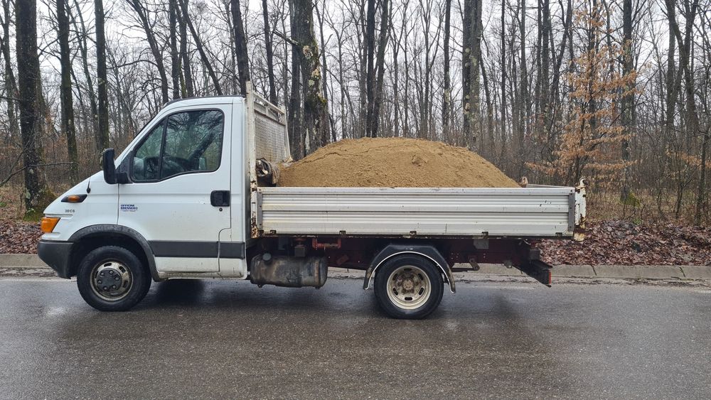 Nisip piatră calcar granit gri chisai balastru pământ vegetal  bobcat