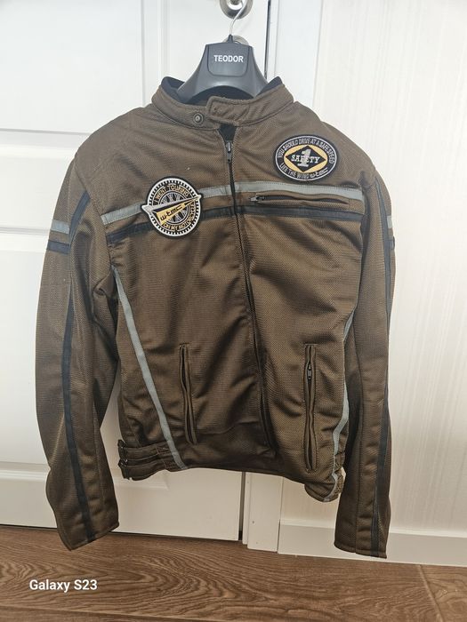 Предпазно яке за мотор