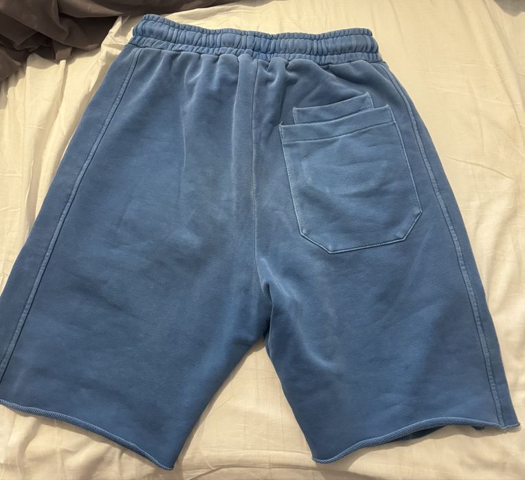 Къси панталони на луда