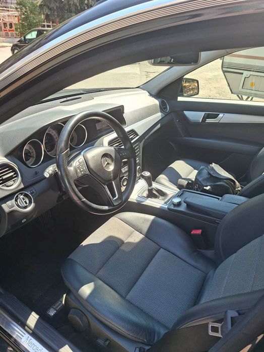 Mercedes C180...