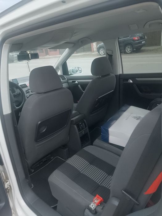 De Vânzare Volkswagen Touran 2009