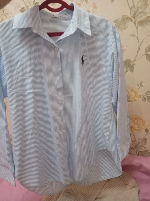 Рубашка kiyilmagan kichkina Menga